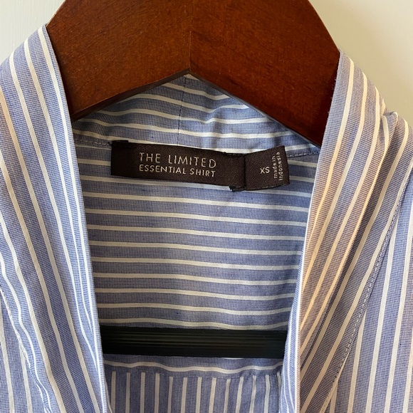 The Limited blue and white striped button up top, size XS - Picture 4 of 6